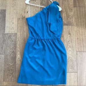 Fun one-shoulder blue party dress!